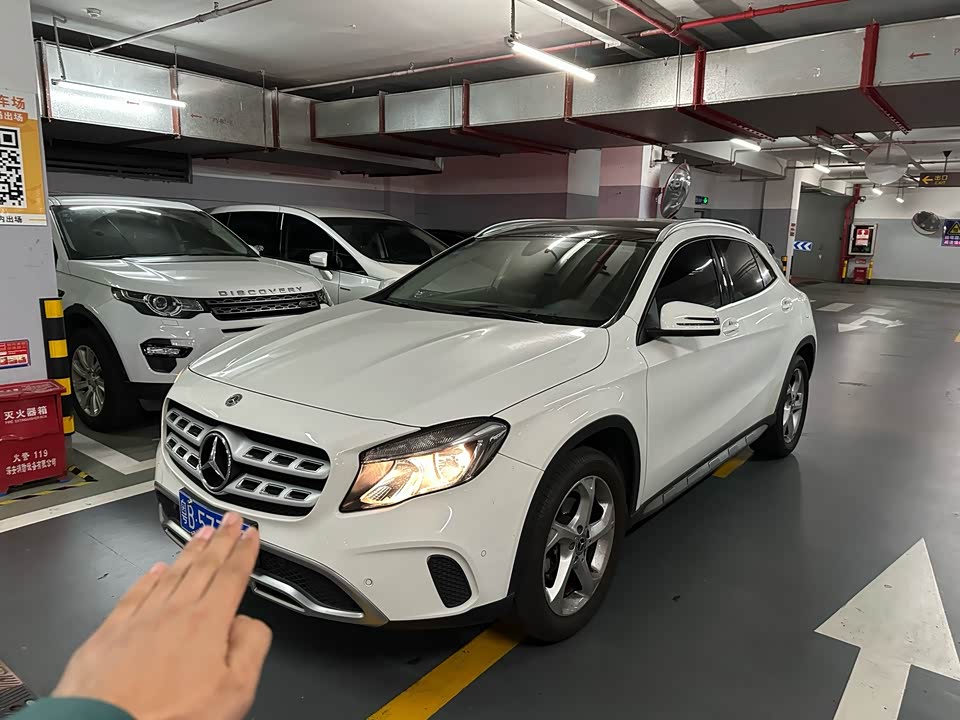 Mercedes-Benz GLA