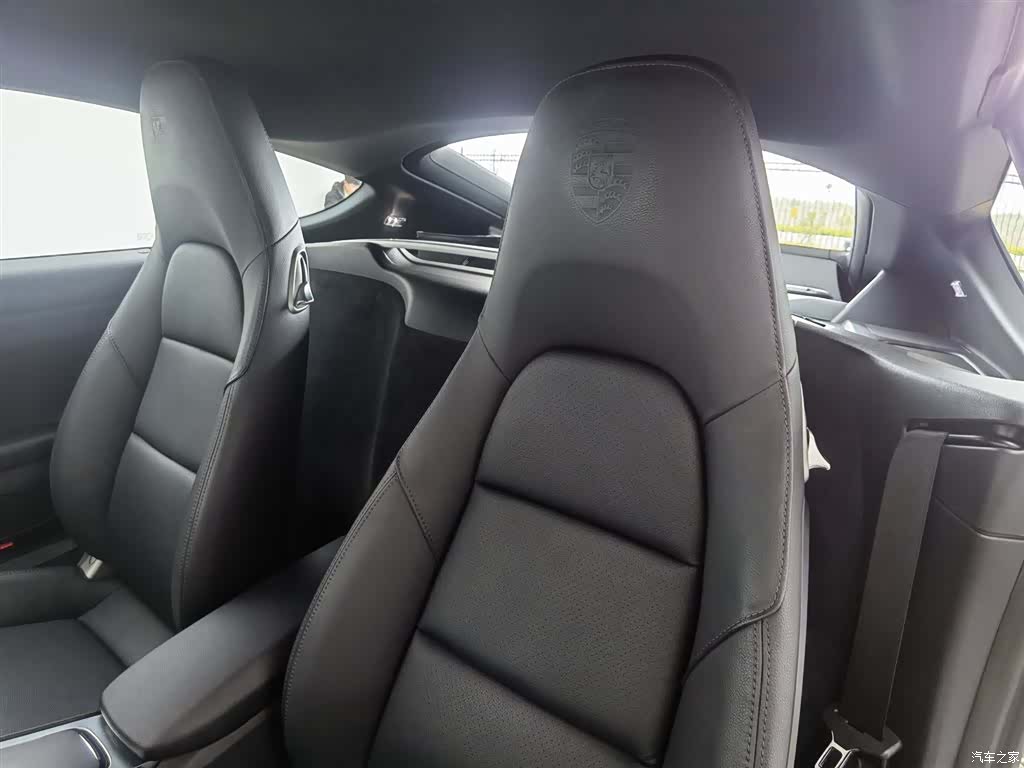 Porsche Cayman, 2022 15