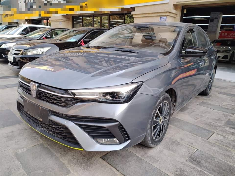 Roewe i5