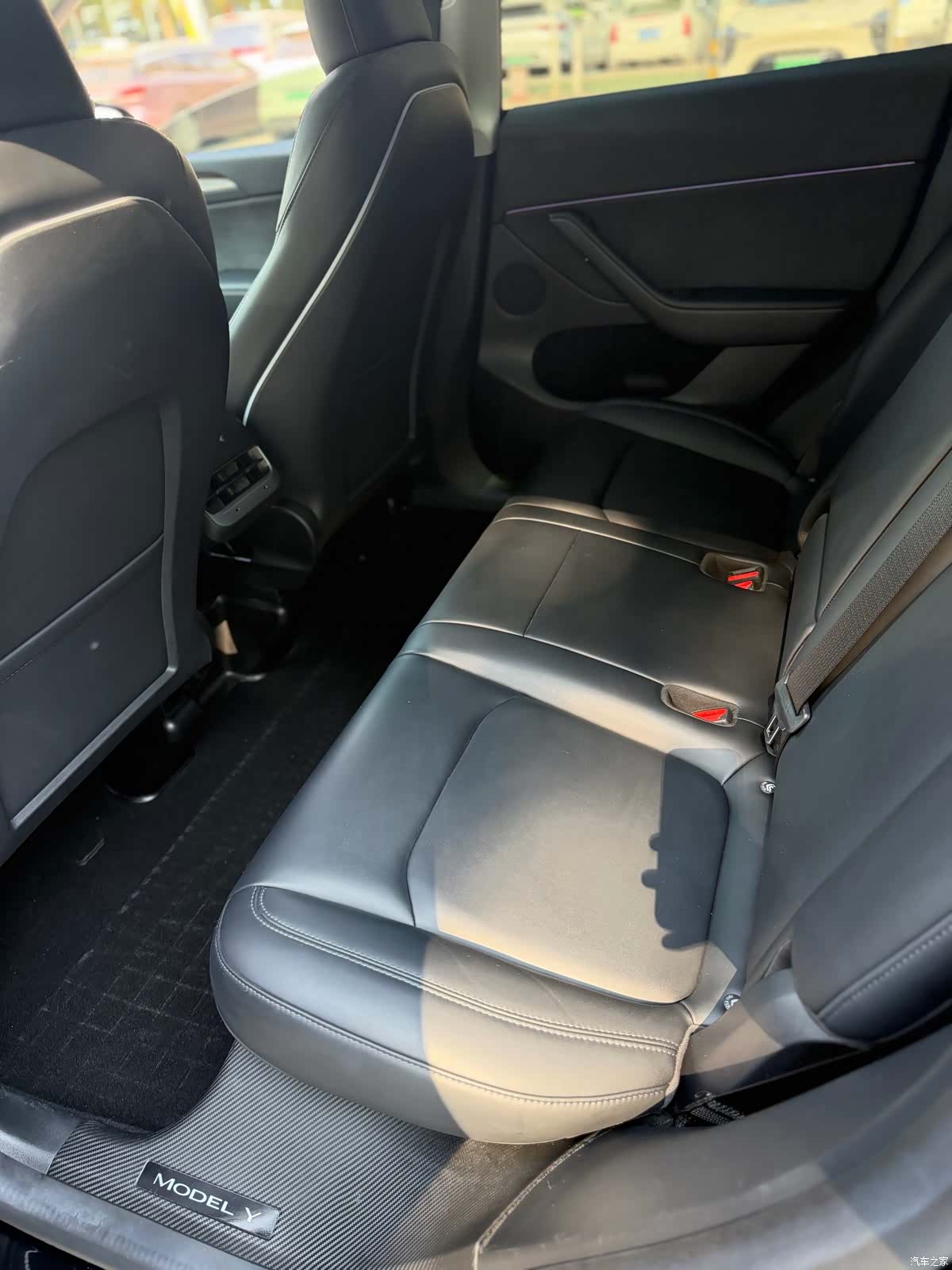 Tesla Model Y, 2022 10