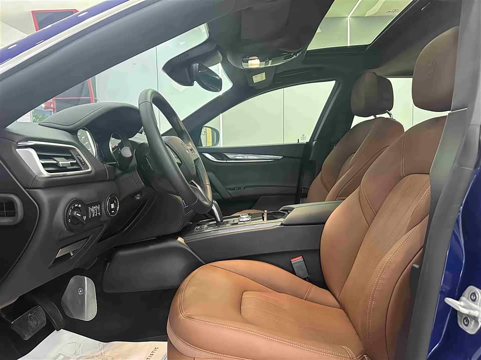 Maserati Ghibli Maserati Ghibli