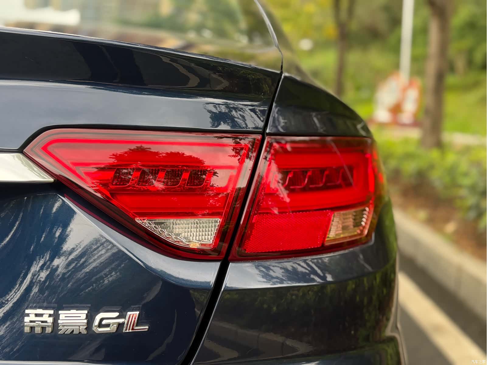 Geely Emgrand, 2018 12