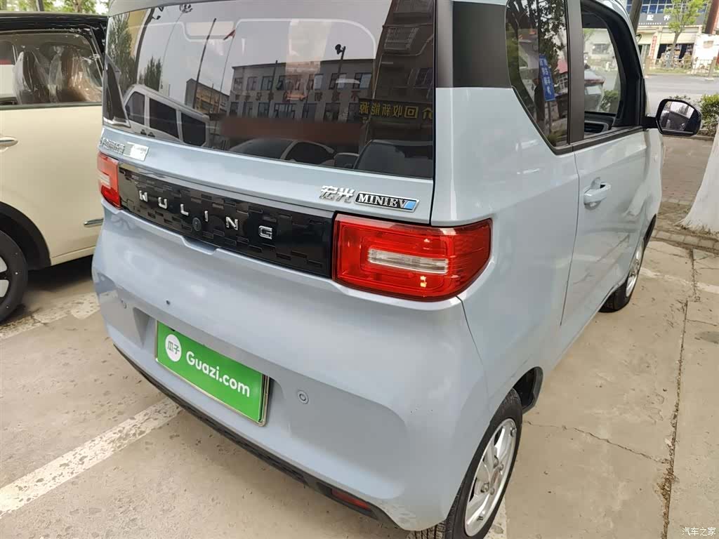 Wuling MINIEV, 2021 8