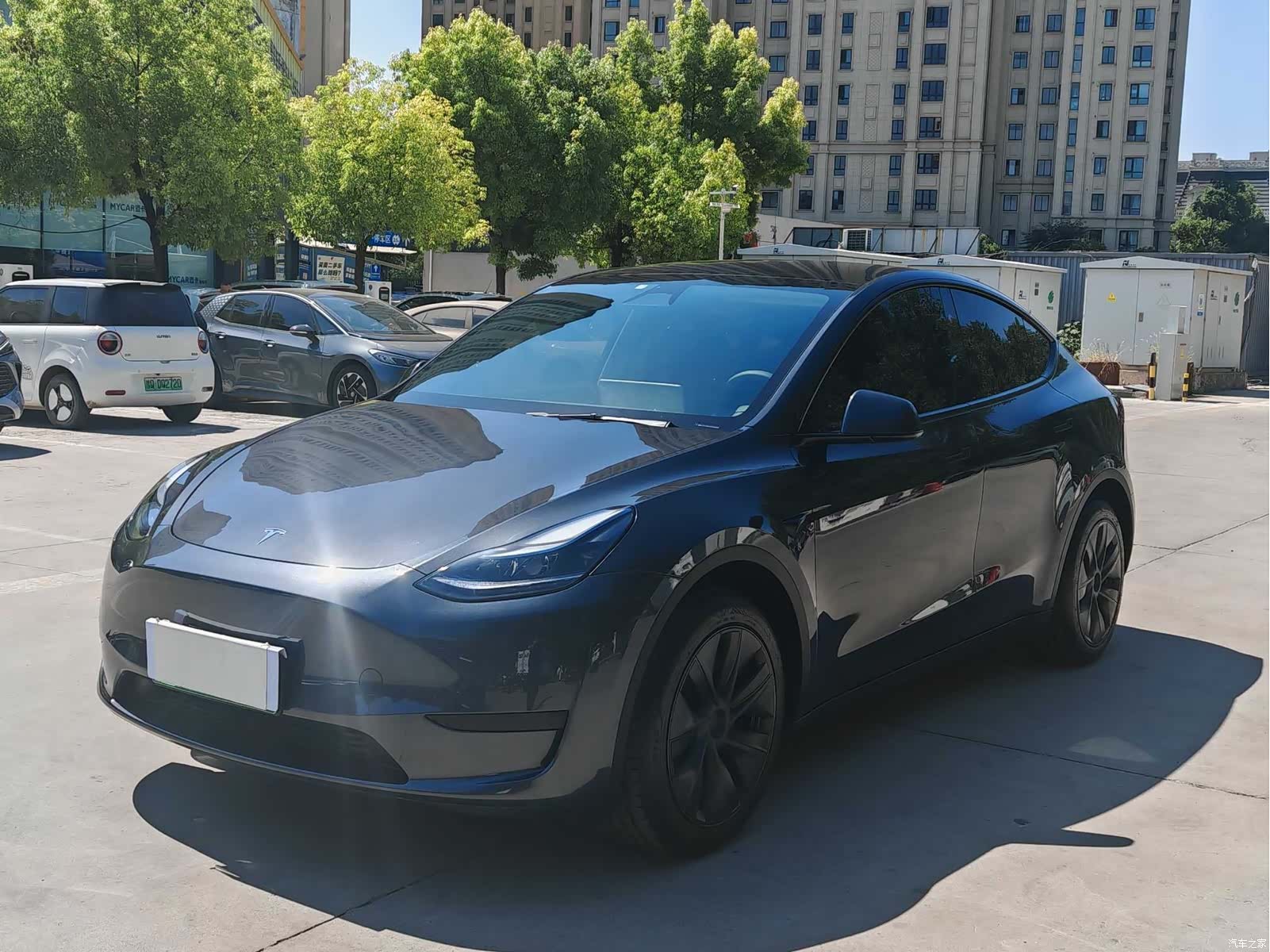 Tesla Model Y, 2024 1
