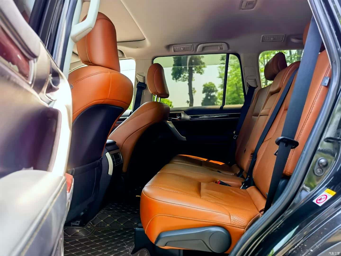 Lexus GX, 2015 4