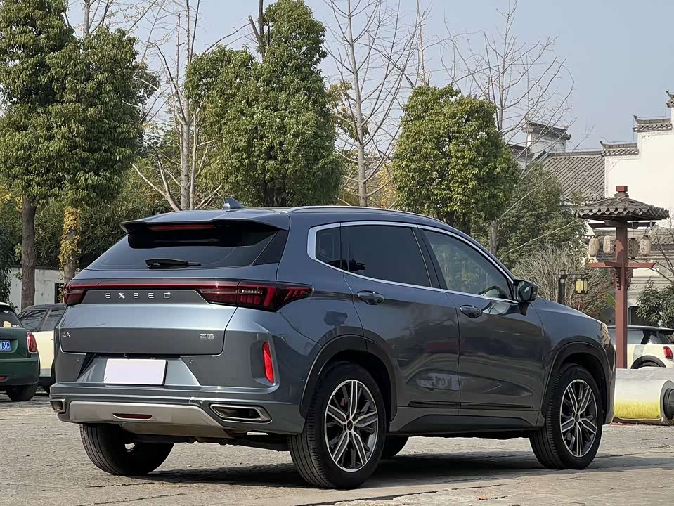 Exeed Chasing the wind