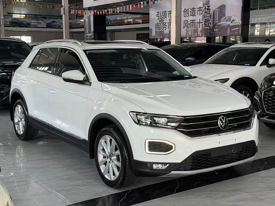 Volkswagen T-ROC exploring Songs