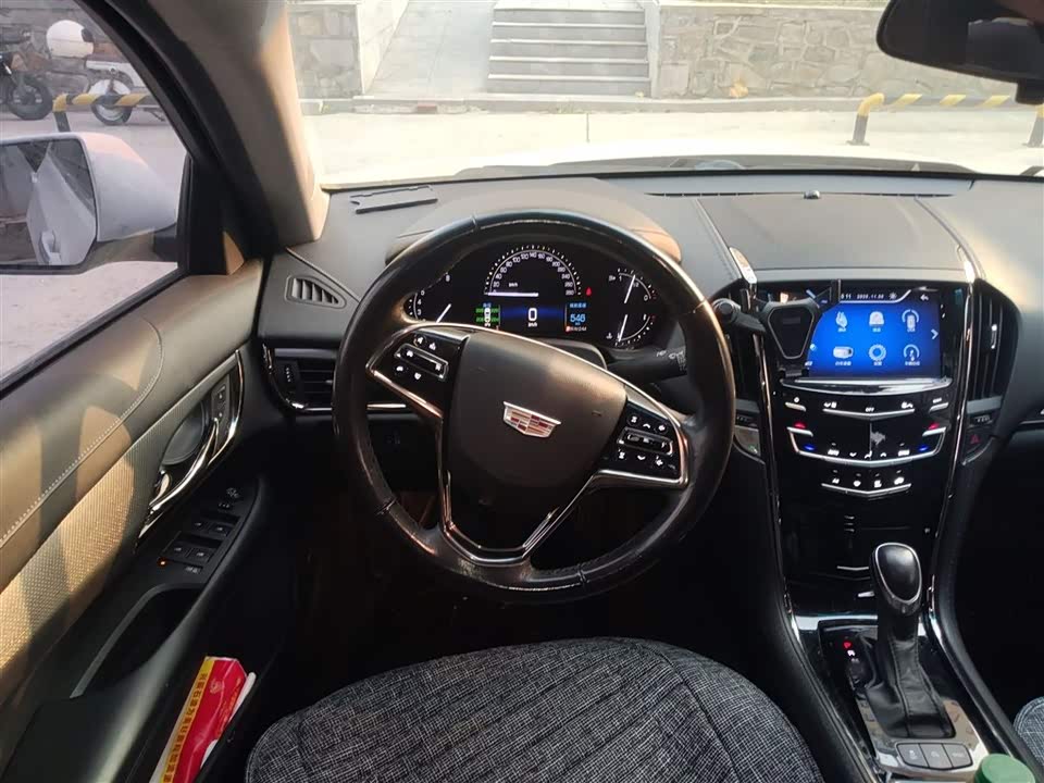 Cadillac ATS-L