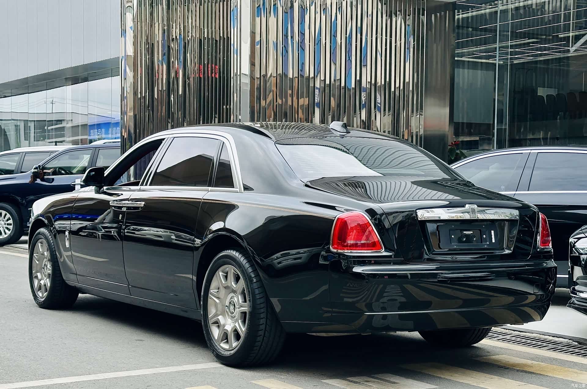Rolls-Royce Ghost, 2018 3