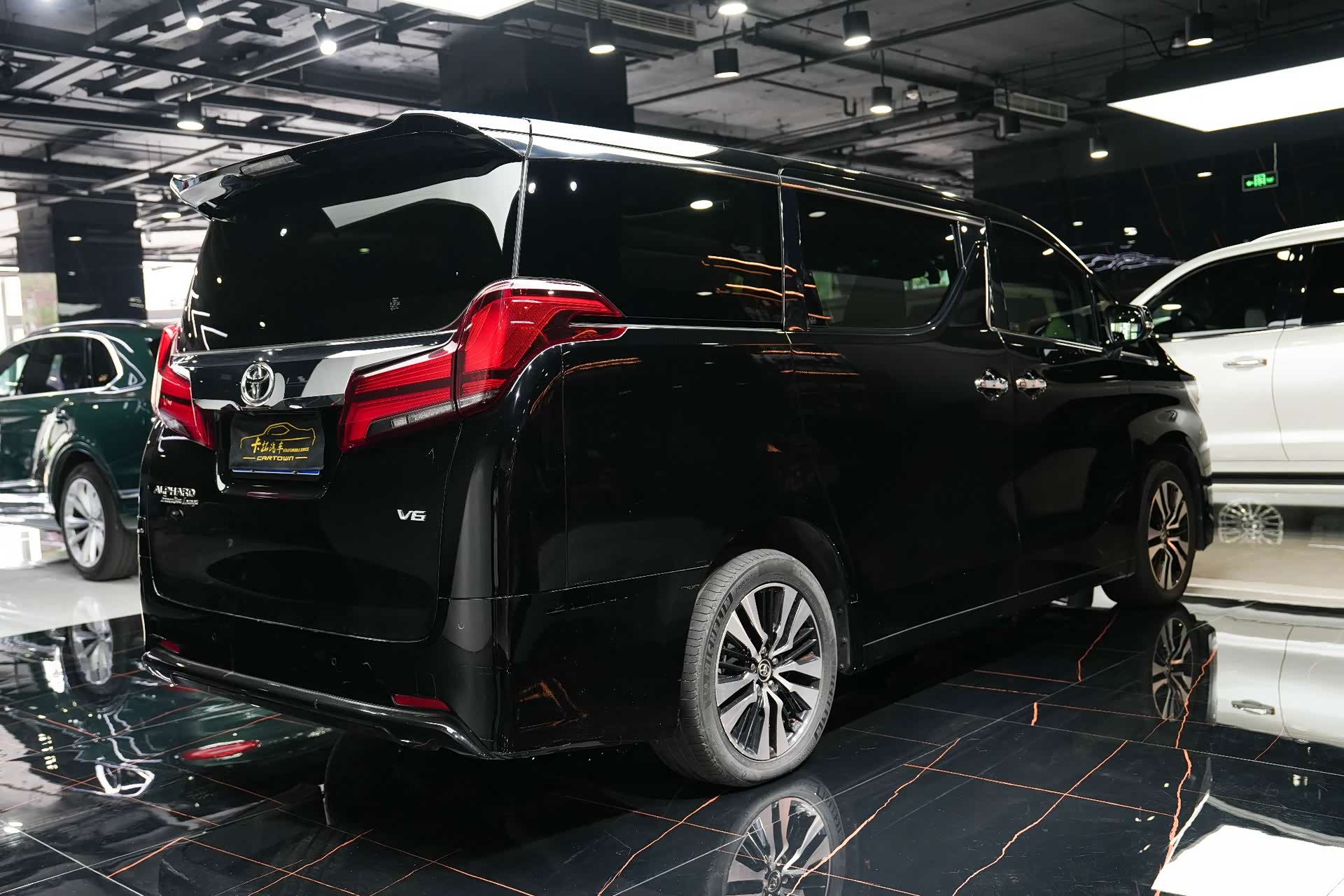 Toyota Alphard, 2018 31