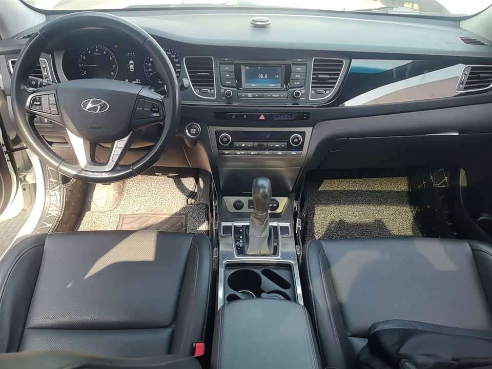 Hyundai Name picture