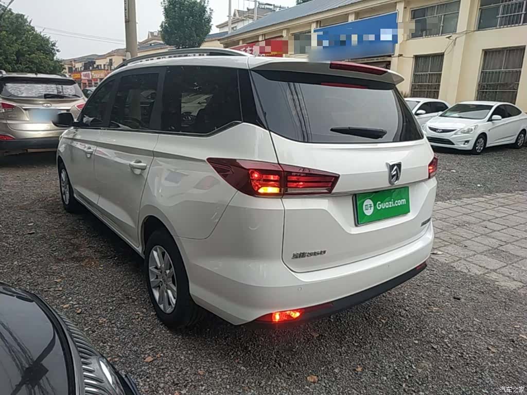 Wuling 360, 2018 все фото