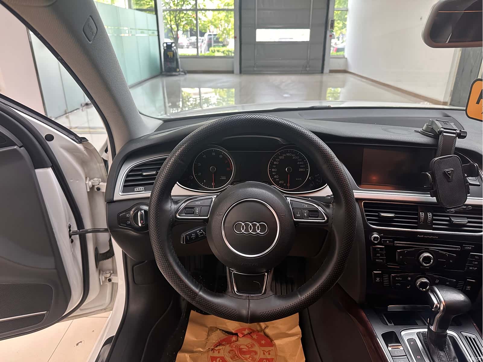Audi A4L, 2013 11