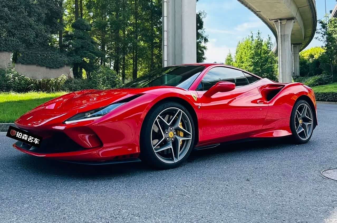 Ferrari F8, 2022 2