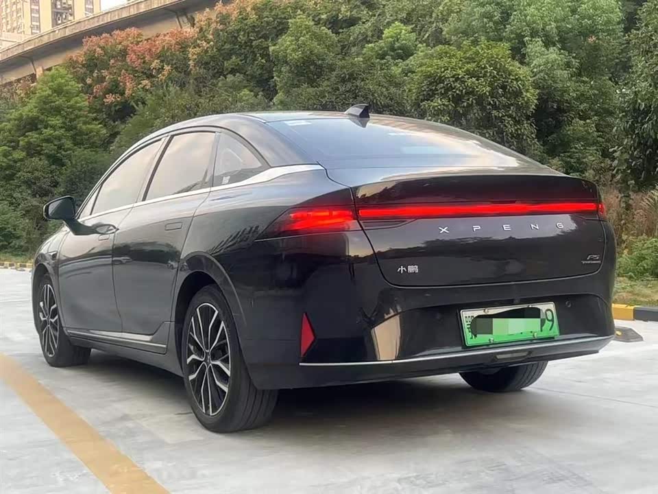 XPENG P5