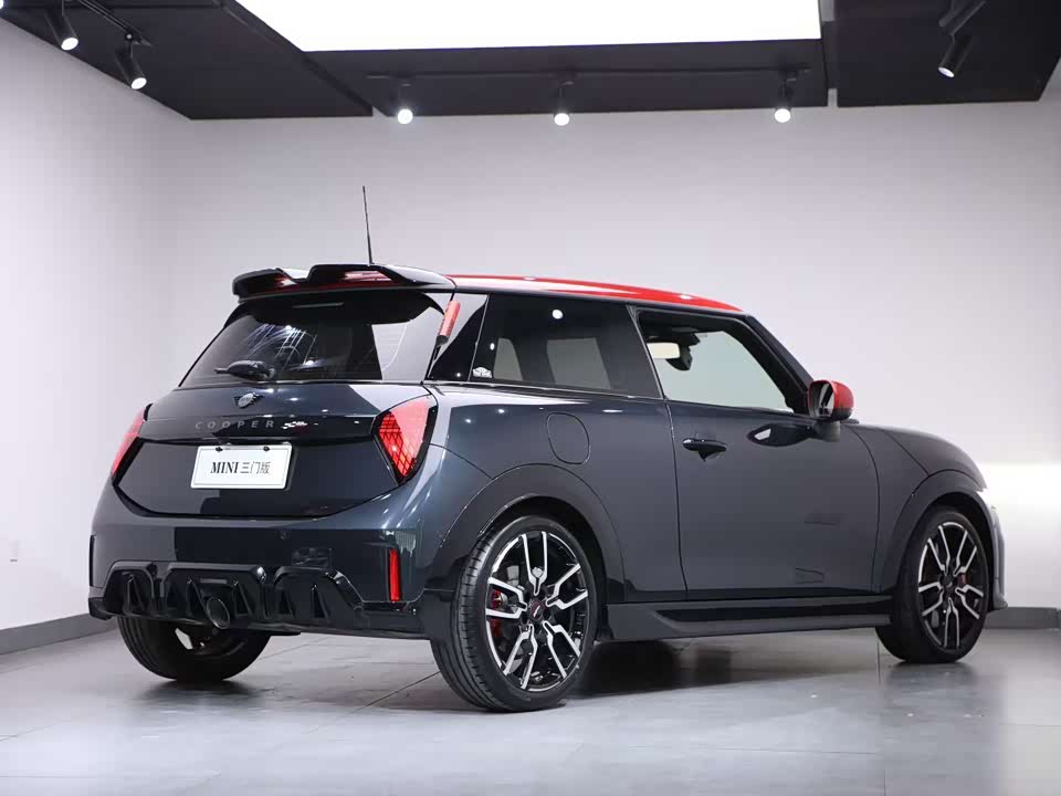 MINI JCW