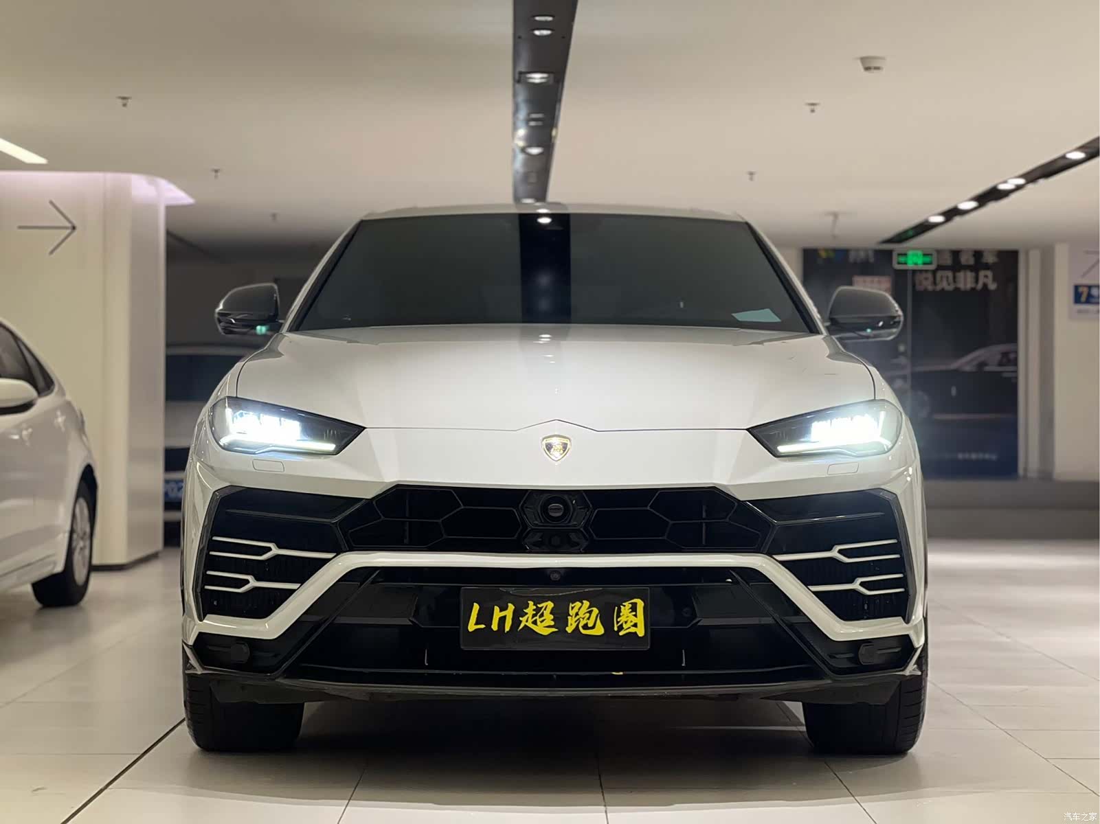 Lamborghini Urus, 2019 2