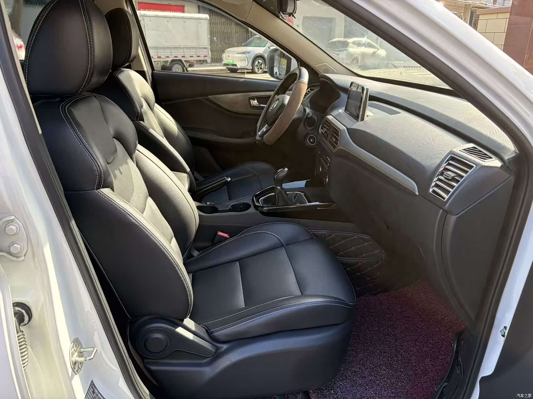DongFeng S560, 2019 9