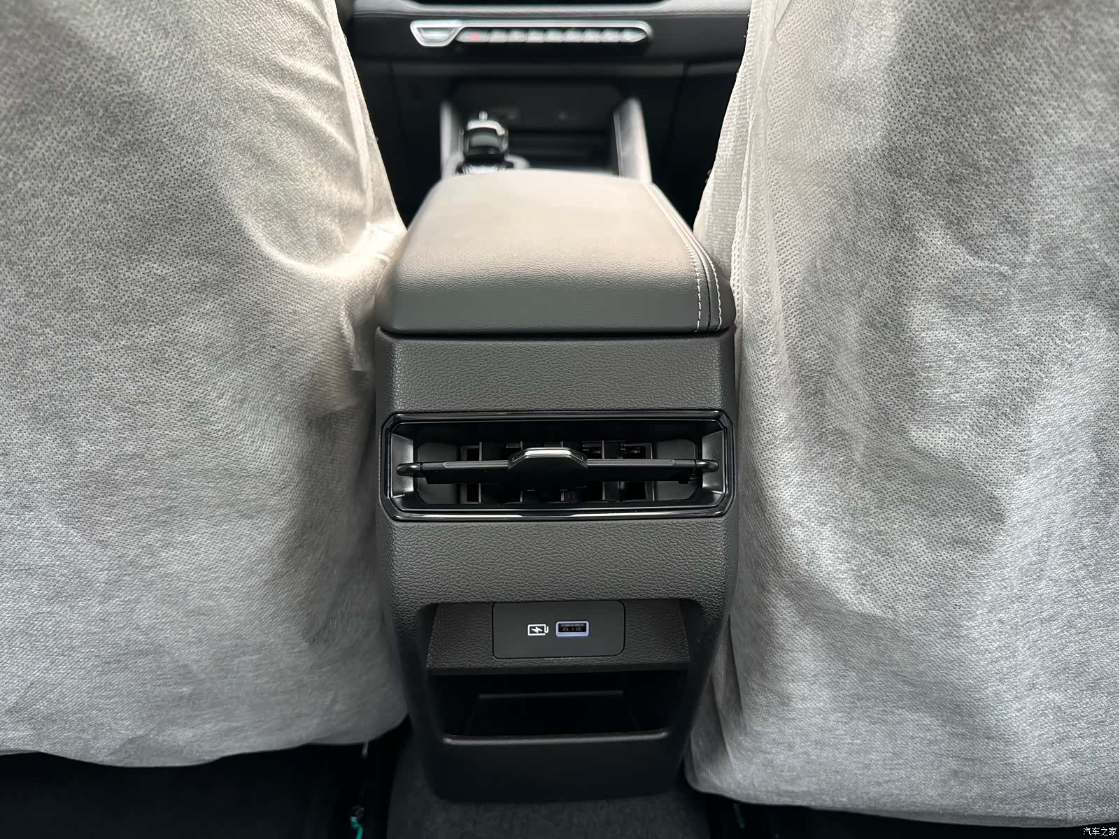 Geely Binray, 2026 21
