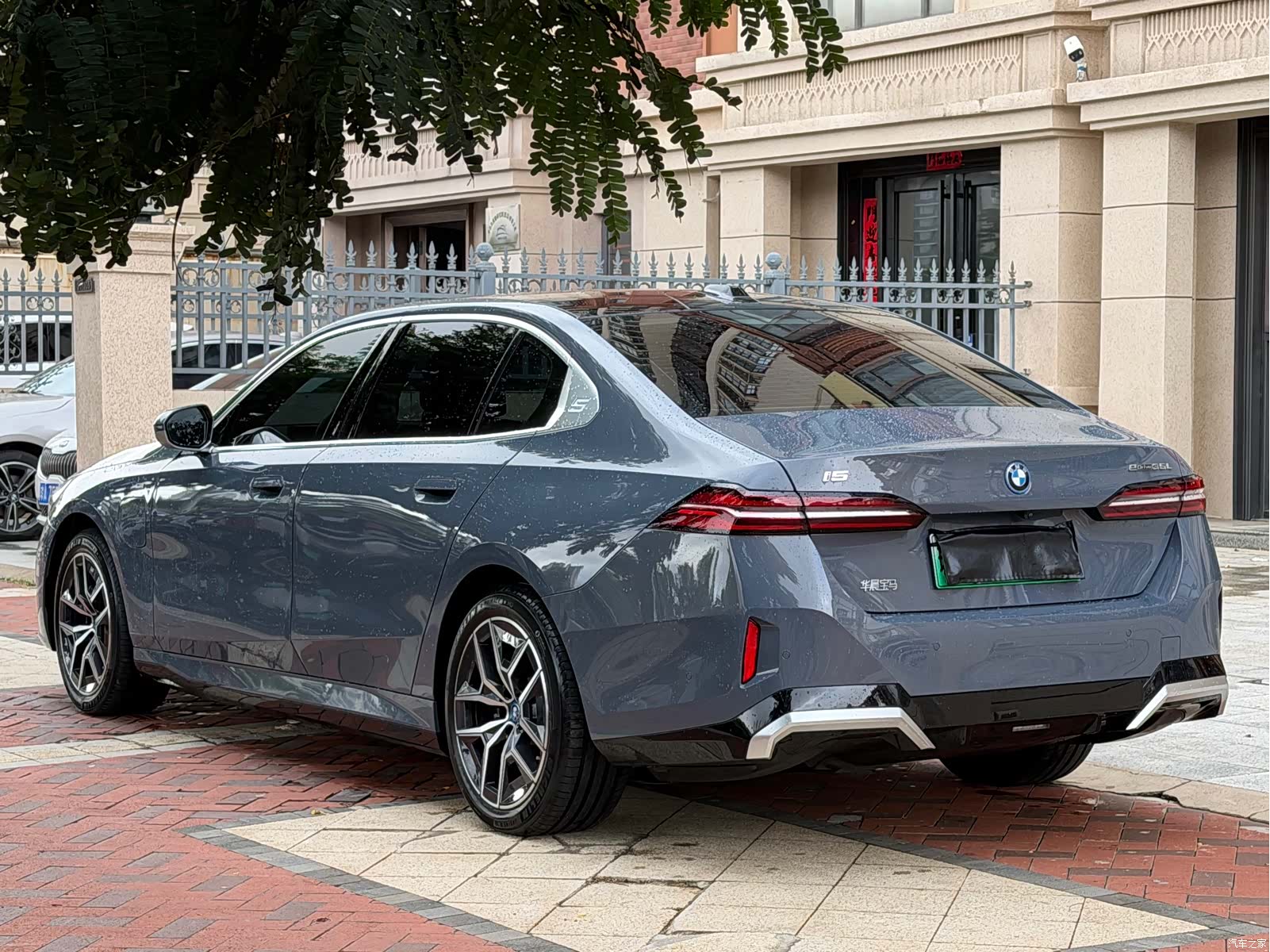 BMW i5, 2024 7