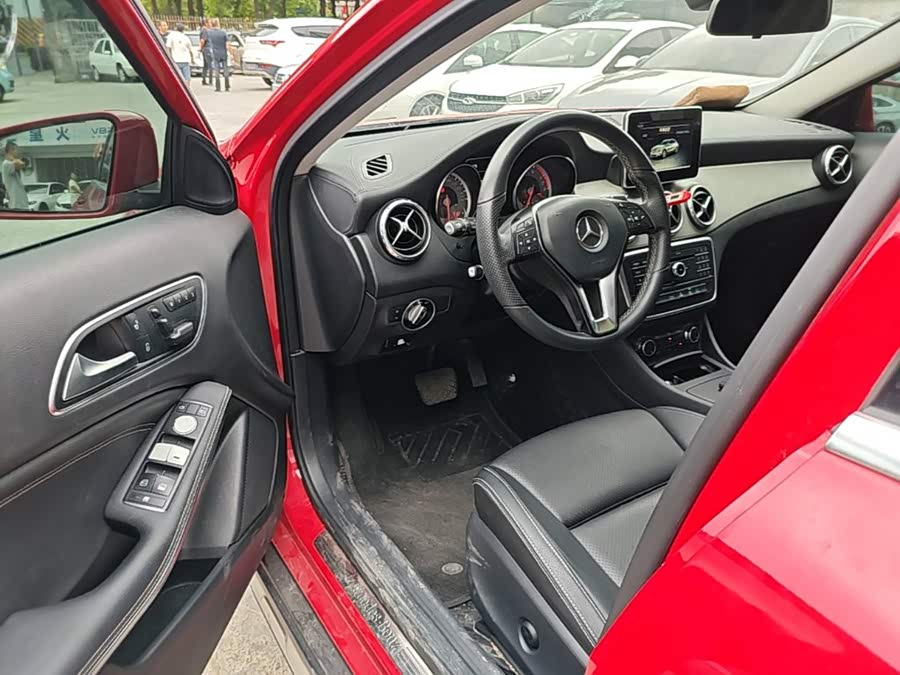 Mercedes-Benz GLA 2016, фото 16