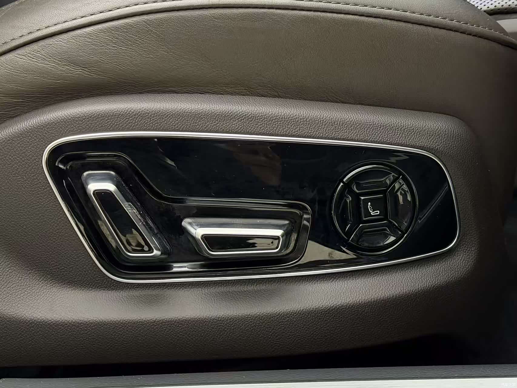 Audi A8L, 2021 26
