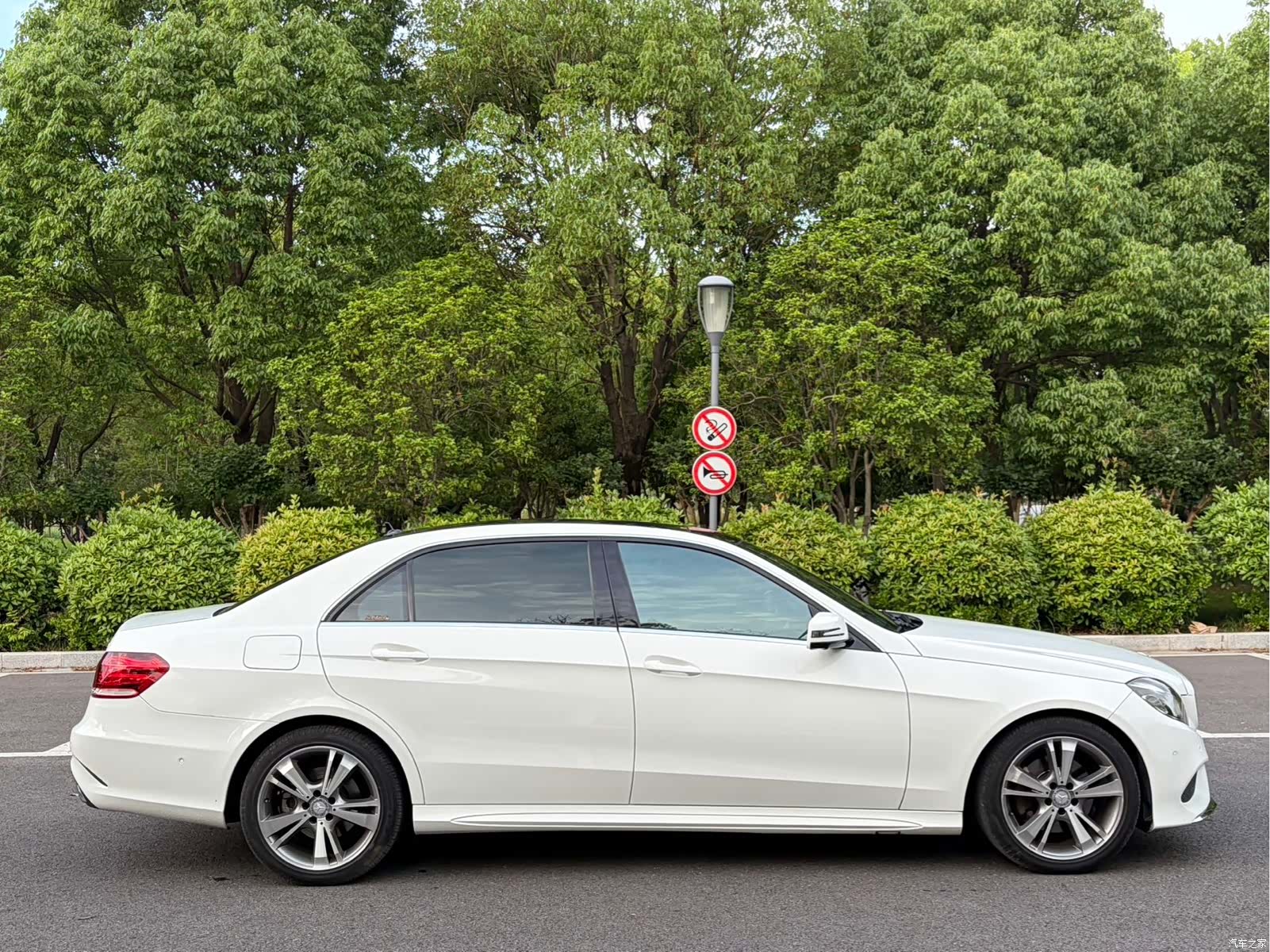 Mercedes-Benz E-Class, 2015 4