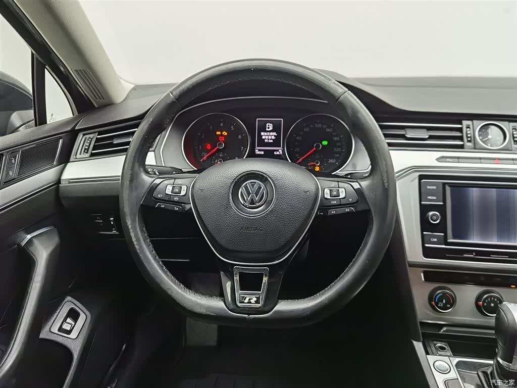 Volkswagen Magotan, 2017 11