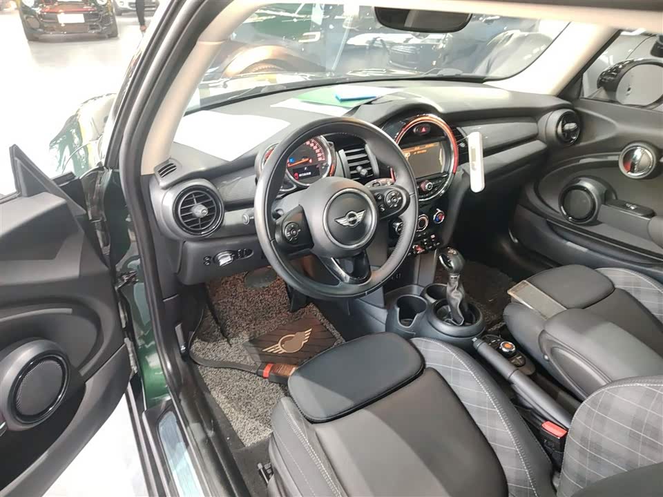 MINI MINI