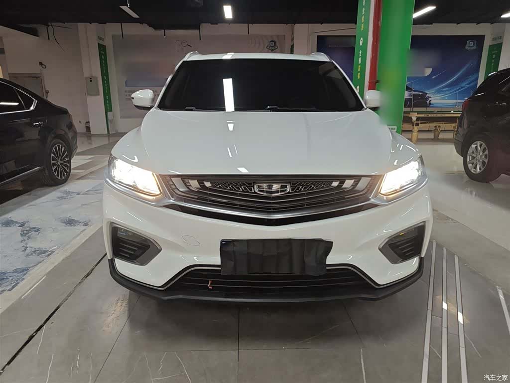 Geely Coolray, 2020 3
