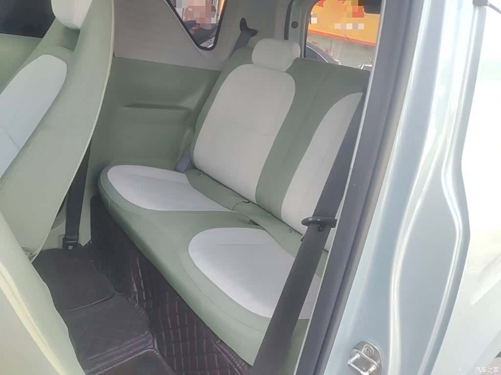 Geely Panda, 2025 17