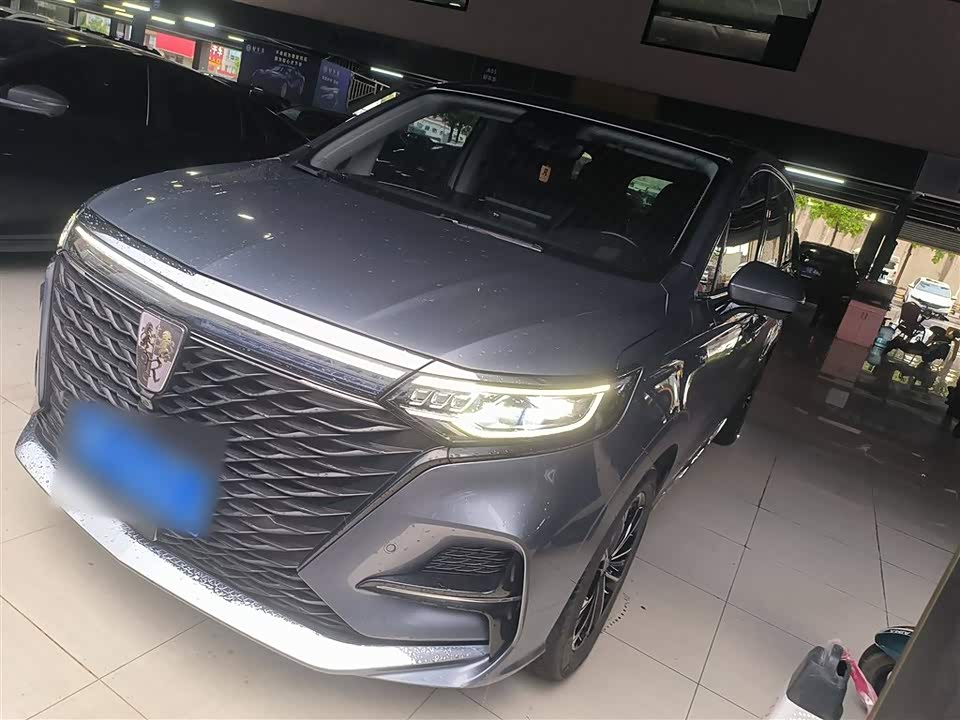 Roewe iMAX8