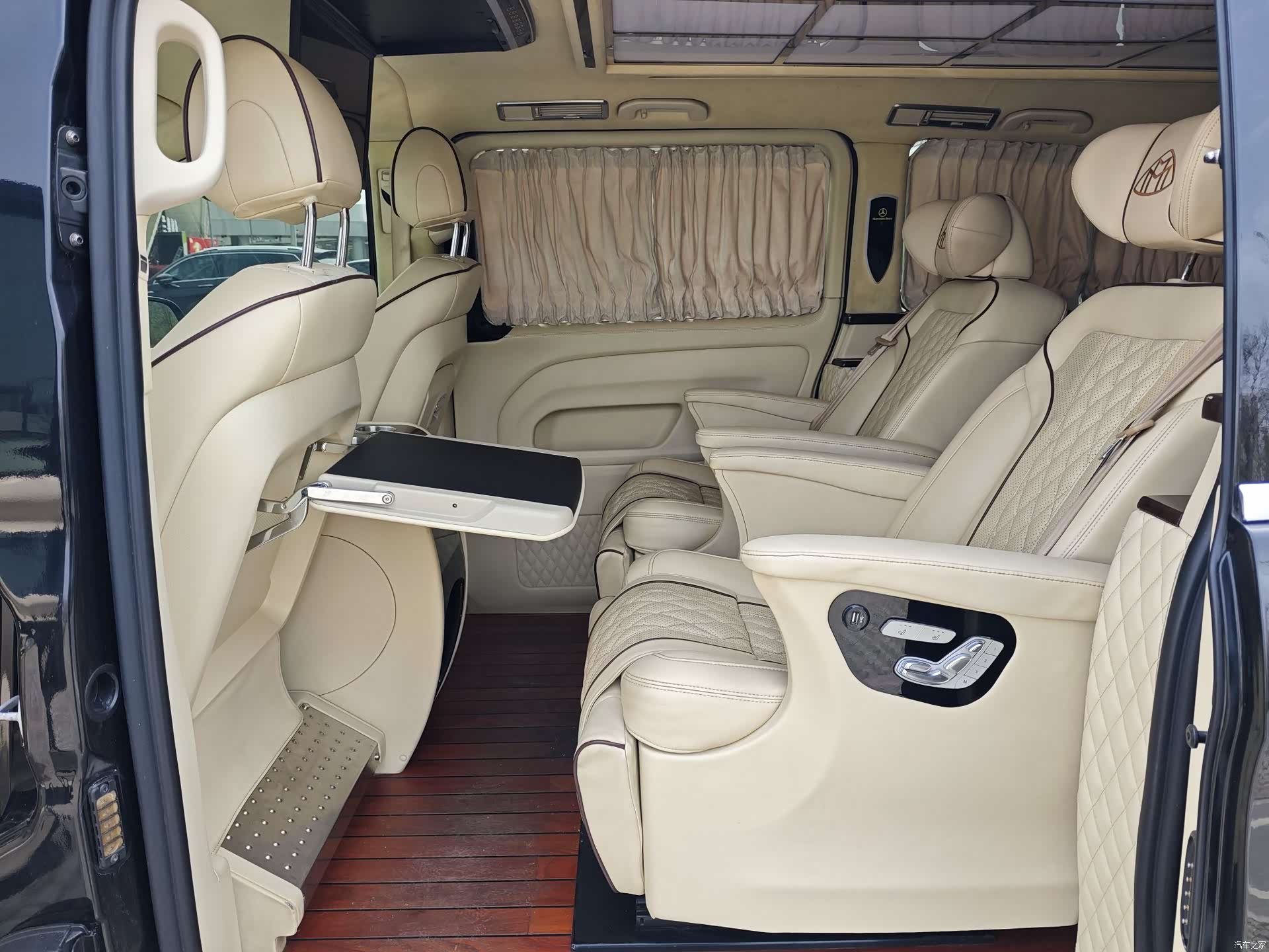 Mercedes-Benz VI, 2019 13