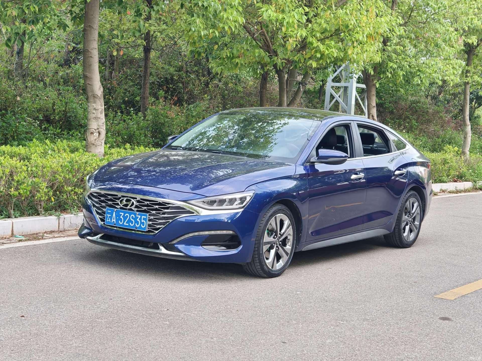 Hyundai Lafesta