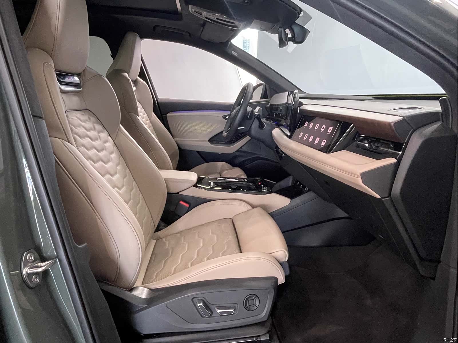 Audi e-tron, 2025 9