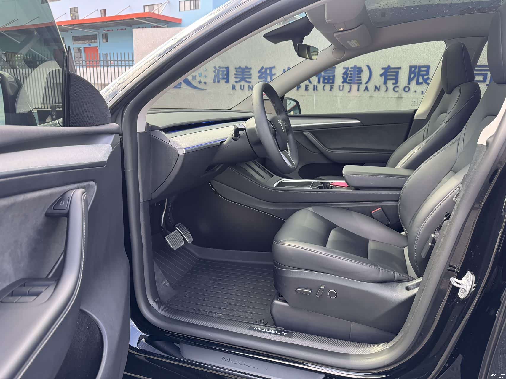 Tesla Model Y, 2024 все фото