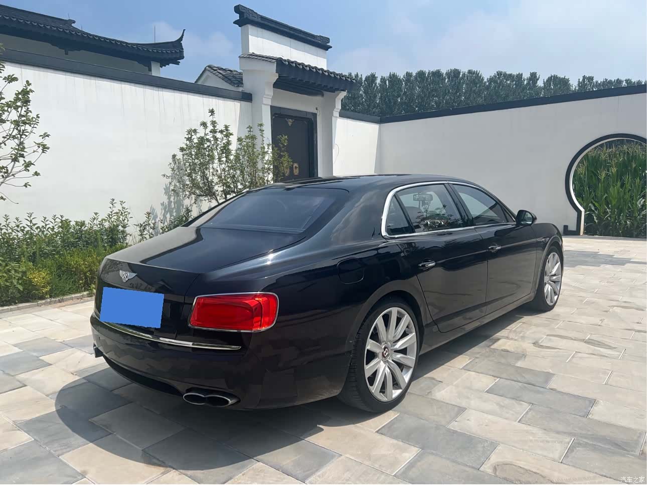 Bentley Flying Spur, 2018 6