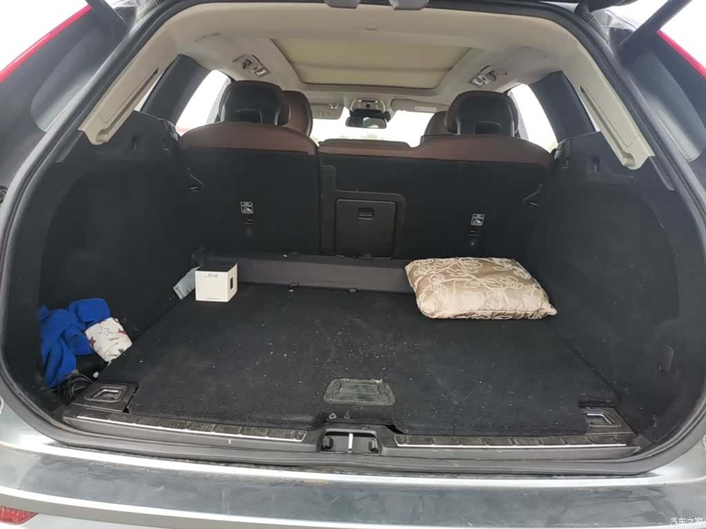 Volvo XC60, 2018 19
