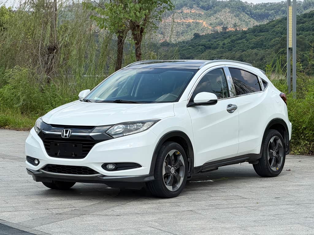 Honda Vezel 2015 1.8L CVT Flagship