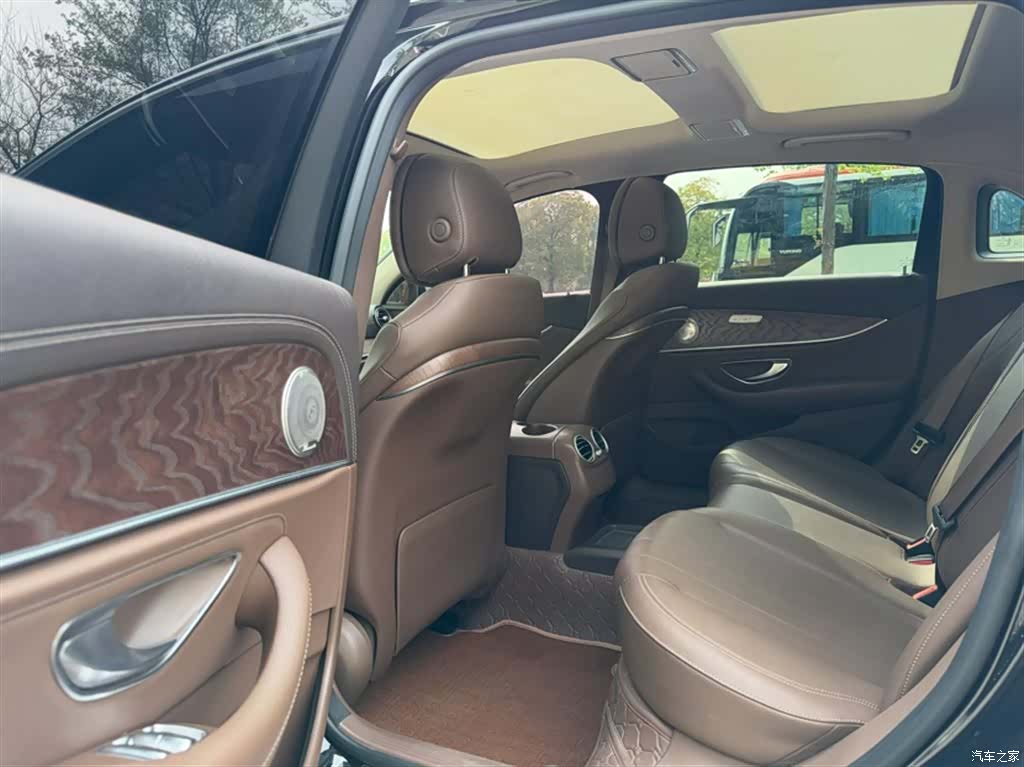 Mercedes-Benz E-Class, 2020 24