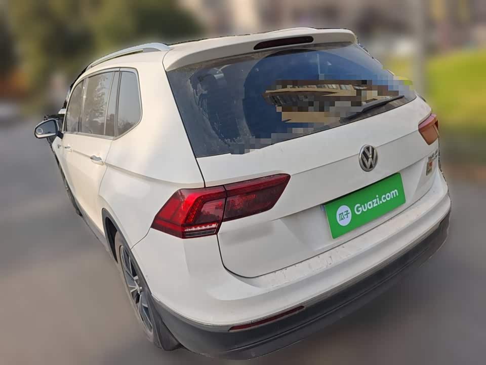 Volkswagen Tiguan L