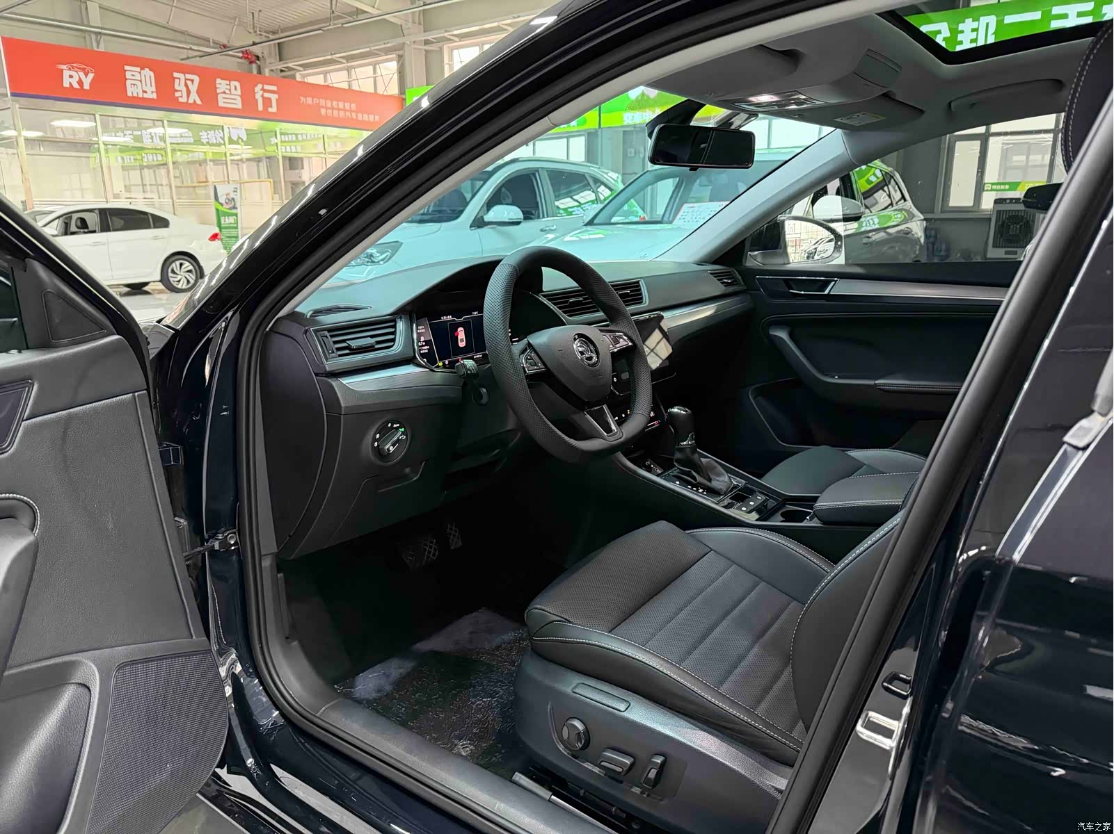 Skoda Superb, 2022 7