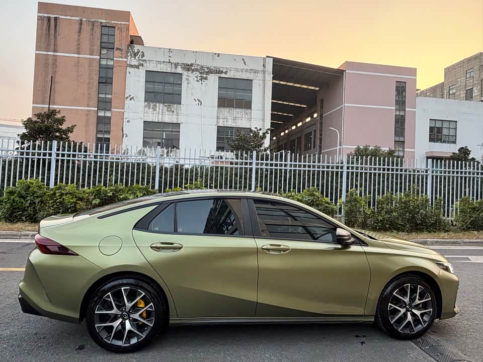 Trumpchi Shadow Leopard