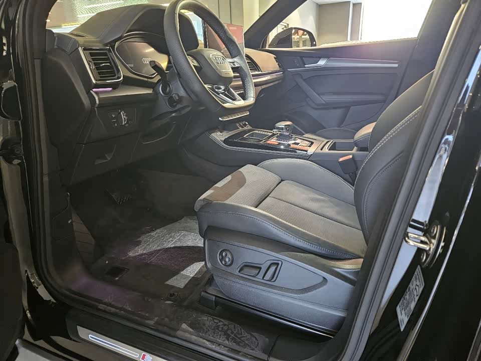 Audi Q5L Sportback