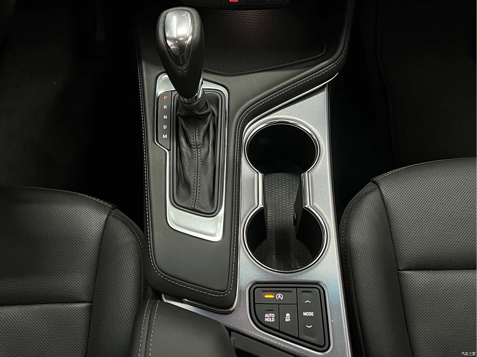 Cadillac CT4, 2023 15