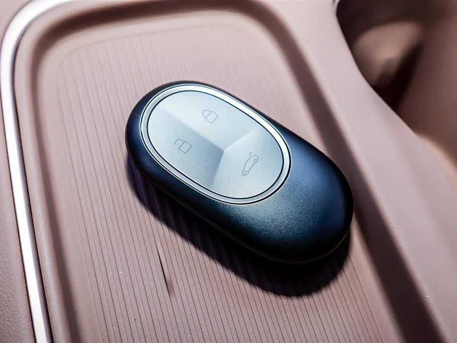 NIO EC6