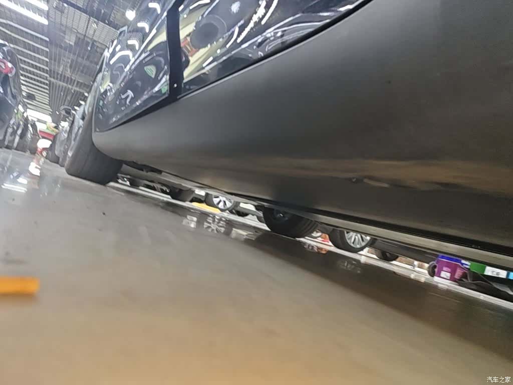 Tesla Model Y, 2023 22