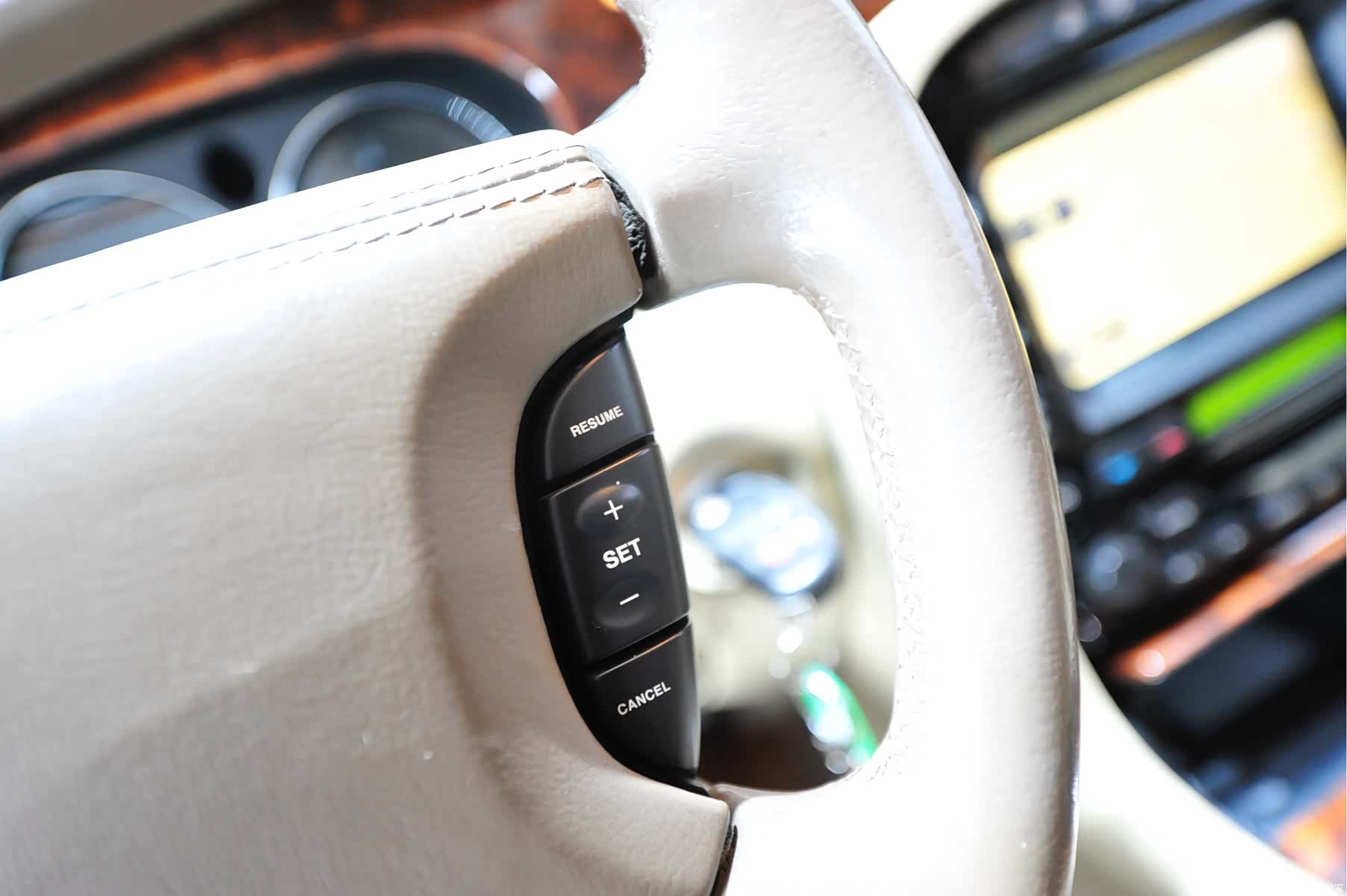 Jaguar XJ, 2008 7