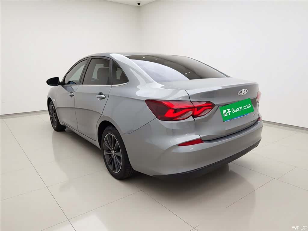 Chevrolet 320, 2021 все фото