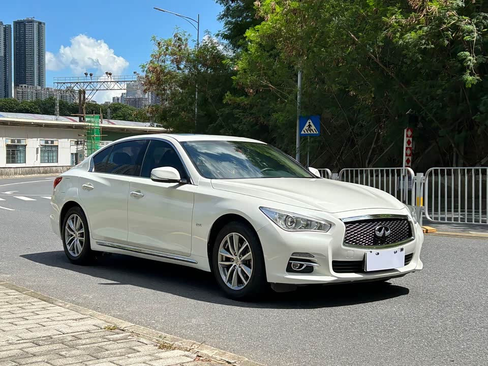 Infiniti Q50L Infiniti Q50L